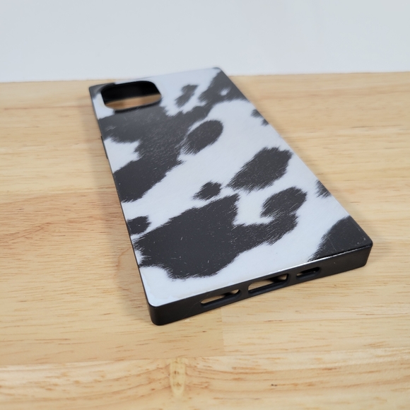 iPhone 13 Cell Phone Case Protective Case - Picture 2 of 2